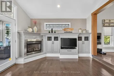 167 Lakeshore Road West Oro-medonte ON L0L 2E0