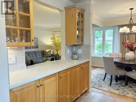 434 Highland Avenue Orillia ON L3V 4E7