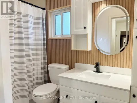 434 Highland Avenue Orillia ON L3V 4E7