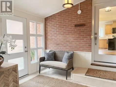 434 Highland Avenue Orillia ON L3V 4E7