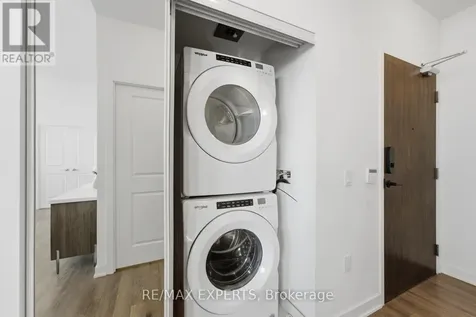 100 Eagle Rock Way Vaughan ON L6A 5B9