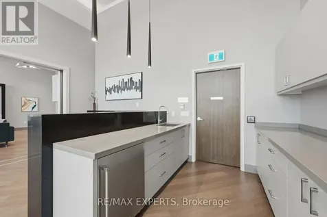 100 Eagle Rock Way Vaughan ON L6A 5B9