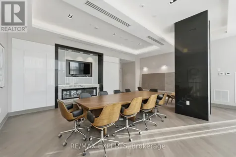 100 Eagle Rock Way Vaughan ON L6A 5B9