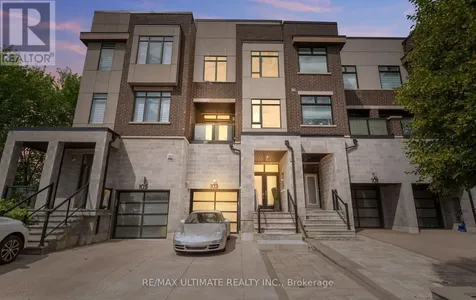 103 Glenngarry Crescent Vaughan ON L6A 4Z5