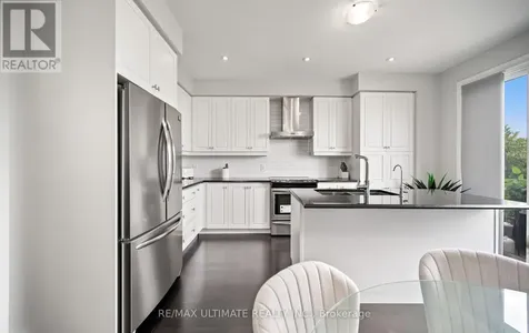 103 Glenngarry Crescent Vaughan ON L6A 4Z5