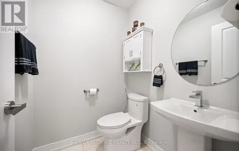 103 Glenngarry Crescent Vaughan ON L6A 4Z5