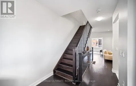 103 Glenngarry Crescent Vaughan ON L6A 4Z5
