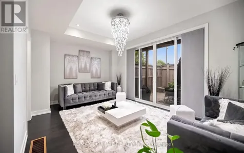 103 Glenngarry Crescent Vaughan ON L6A 4Z5