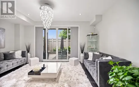 103 Glenngarry Crescent Vaughan ON L6A 4Z5