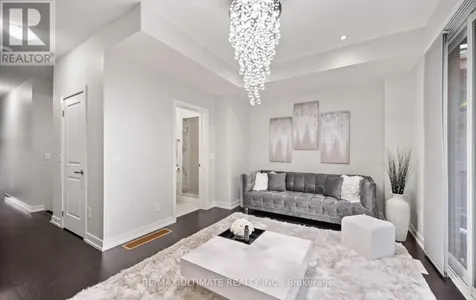 103 Glenngarry Crescent Vaughan ON L6A 4Z5