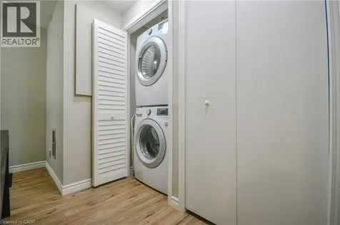 25 Elgin Street North Cambridge ON N1R 5G8