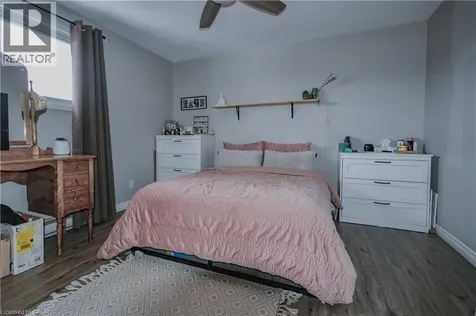 25 Elgin Street North Cambridge ON N1R 5G8