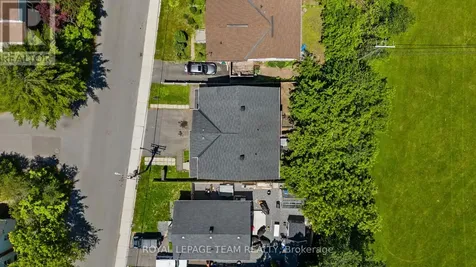 1991 Banff Avenue Ottawa ON K1V 7X6