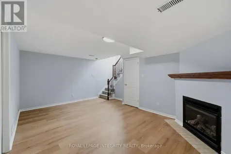 160 Deercroft Avenue Ottawa ON K2J 5H9