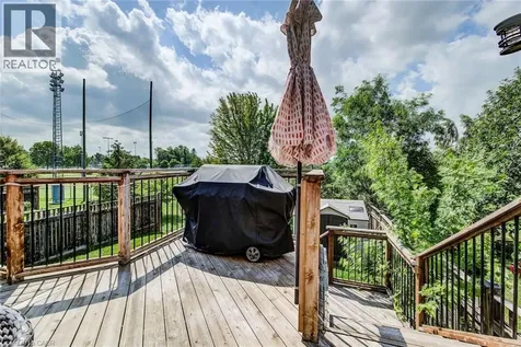 51 Wakefield Street Breslau ON N0B 1M0