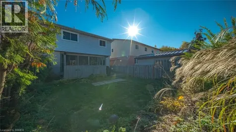 23 Freeman Crescent Simcoe ON N3Y 5J9