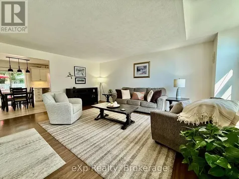 688 22nd Avenue Hanover ON N4N 3W8