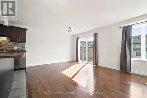 30 Winston Avenue Petawawa ON K8H 0C1