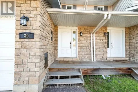 30 Winston Avenue Petawawa ON K8H 0C1