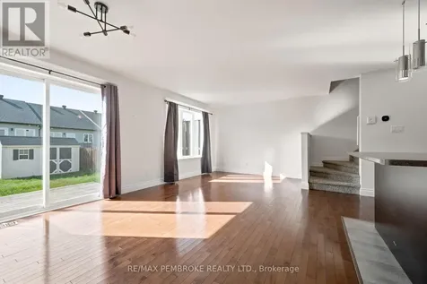30 Winston Avenue Petawawa ON K8H 0C1