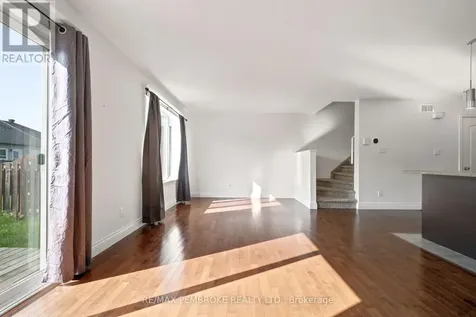 30 Winston Avenue Petawawa ON K8H 0C1