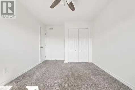 30 Winston Avenue Petawawa ON K8H 0C1