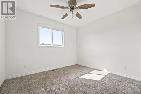 30 Winston Avenue Petawawa ON K8H 0C1