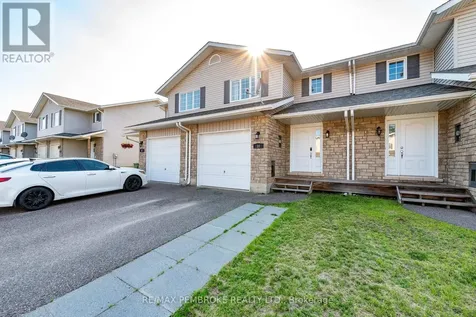 30 Winston Avenue Petawawa ON K8H 0C1