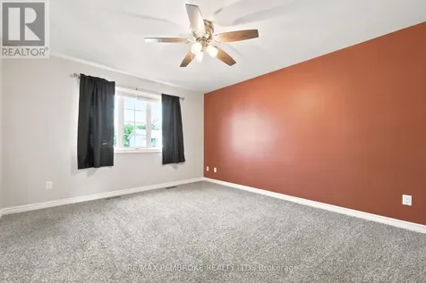 30 Winston Avenue Petawawa ON K8H 0C1