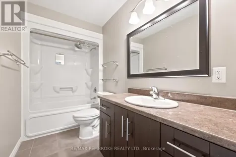 30 Winston Avenue Petawawa ON K8H 0C1