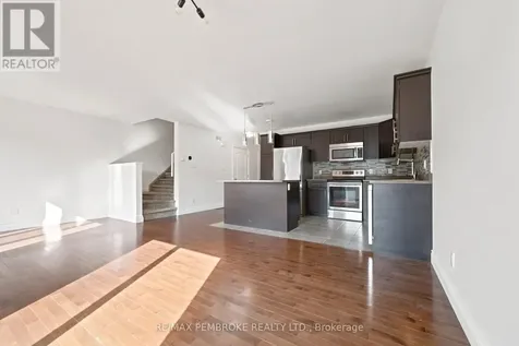 30 Winston Avenue Petawawa ON K8H 0C1