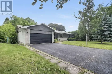 26 Langholm Crescent Ottawa ON K2J 1H2