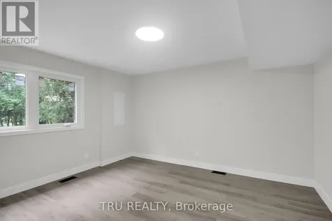 26 Langholm Crescent Ottawa ON K2J 1H2
