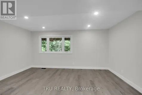 26 Langholm Crescent Ottawa ON K2J 1H2