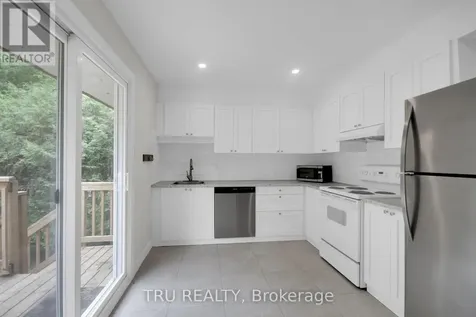 26 Langholm Crescent Ottawa ON K2J 1H2