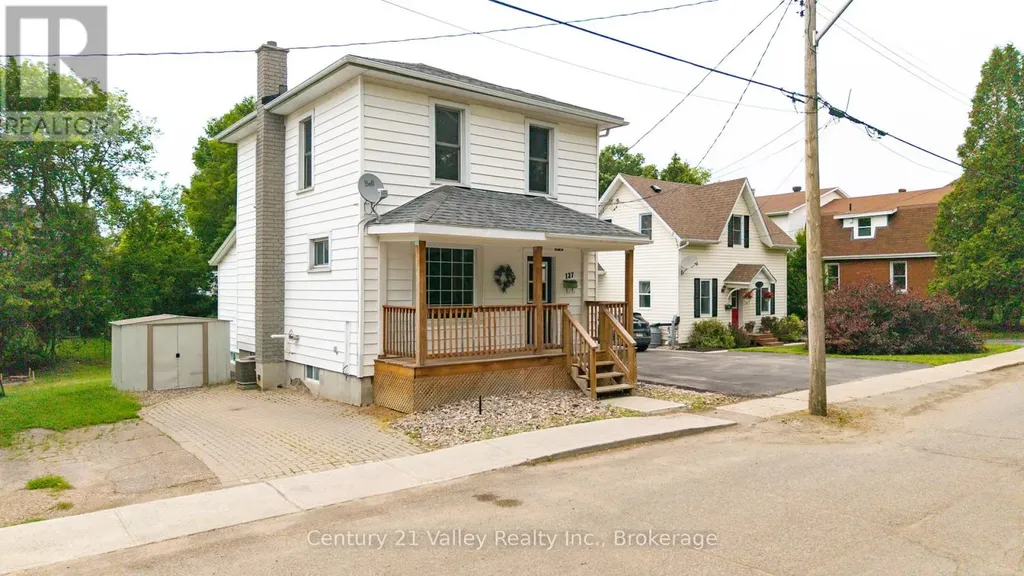 127 Jennet Street Renfrew ON K7V 3C1