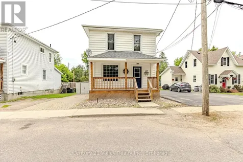127 Jennet Street Renfrew ON K7V 3C1