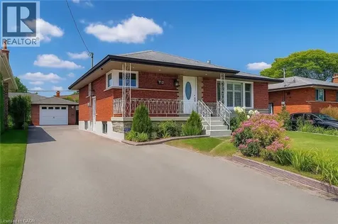 112 Sunrise Drive Hamilton ON L8K 4C3