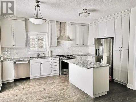 917 Valencia Court Kitchener ON N2R 0R5