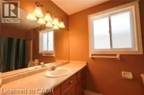 17 Hawkswood Drive Kitchener ON N2K 4J6