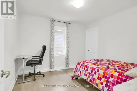 22 Ludlow Drive East Barrie ON L9S 2Z8