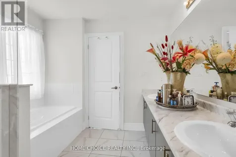 22 Ludlow Drive East Barrie ON L9S 2Z8
