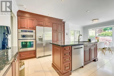 1511 Greenridge Circle Oakville (ga Glen Abbey) ON L6M 2J6