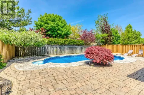1511 Greenridge Circle Oakville (ga Glen Abbey) ON L6M 2J6