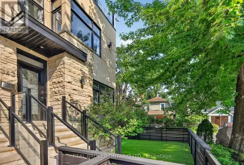 343 Riverdale Avenue Ottawa ON K1S 1R6