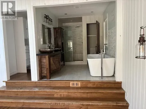 288 River Road East Wasaga Beach ON L9Z 2L7