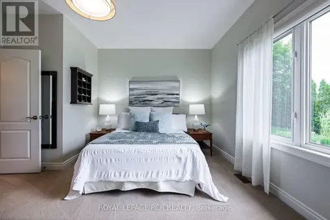 200 Kingfisher Drive Mono ON L9W 0B3