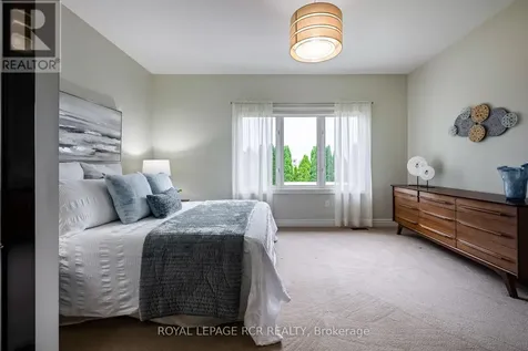 200 Kingfisher Drive Mono ON L9W 0B3