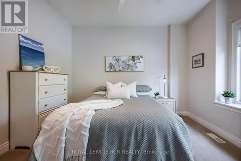200 Kingfisher Drive Mono ON L9W 0B3