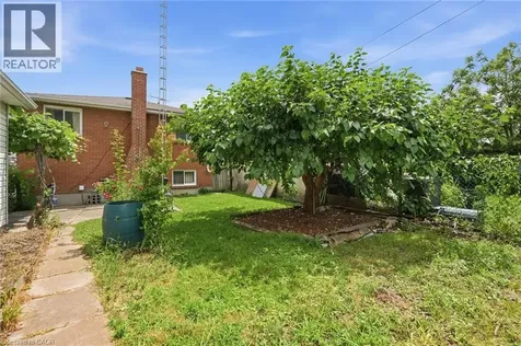 4587 Third Avenue Niagara Falls ON L2E 4L3